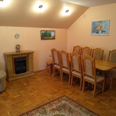 Будинок В Центрі Lutsʼk Esterno foto