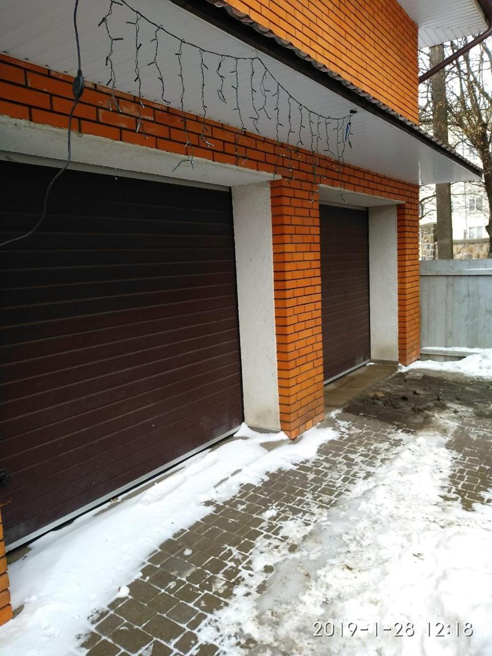 Будинок В Центрі Lutsʼk Esterno foto
