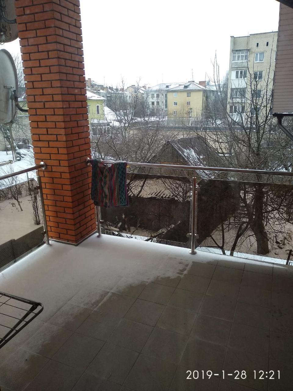 Будинок В Центрі Lutsʼk Esterno foto